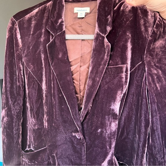 Sundance Sofia Crushed Velvet Wolfe
Purple Blazer, Size 8P - Picture 13 of 13